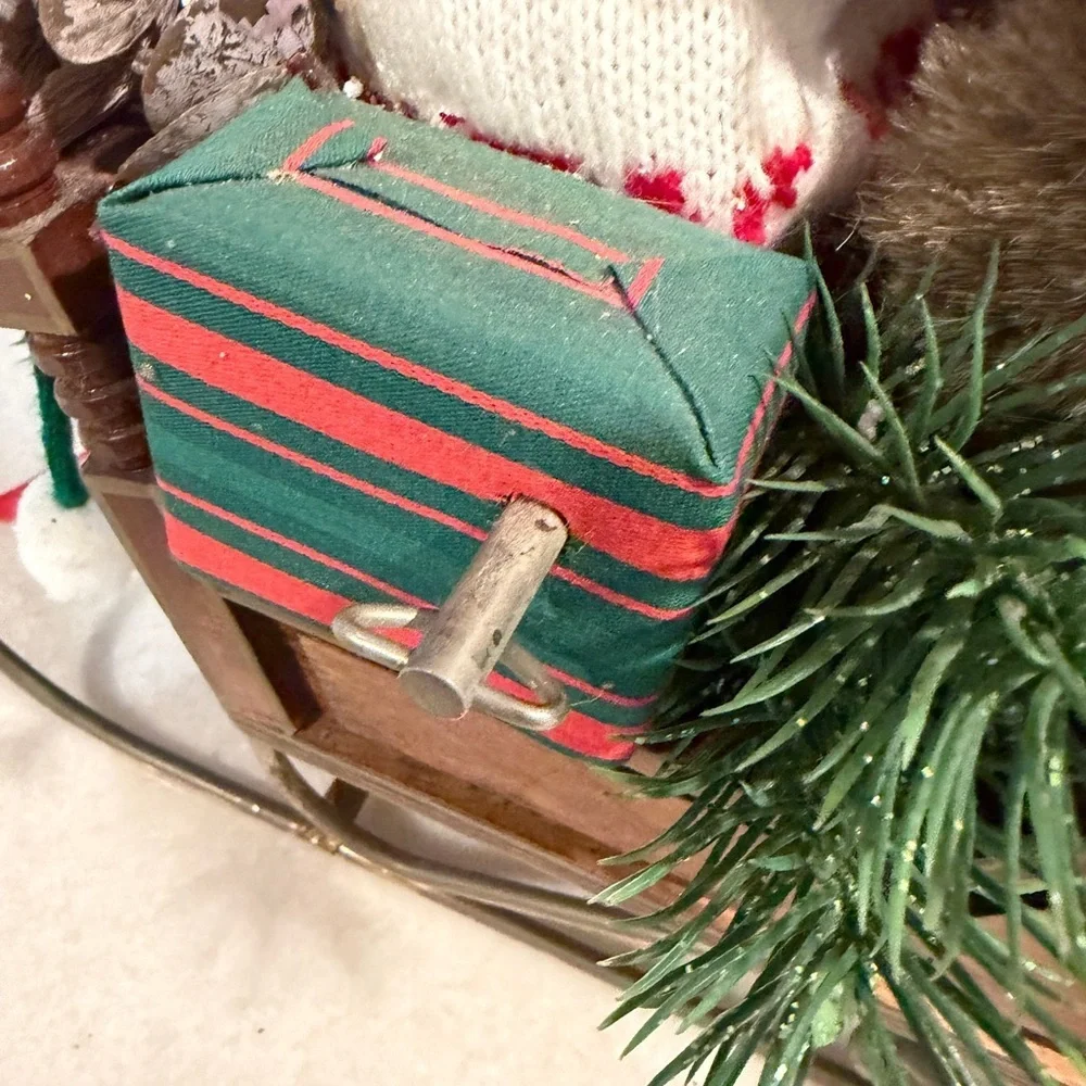 Festive vintage Holiday Bear Sleigh music box Decoration and second sleigh